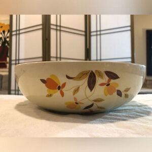VNT 50’s Hall’s Autumn Leaf Superior Quality Kitchen Ware Serving or Fruit Bowl